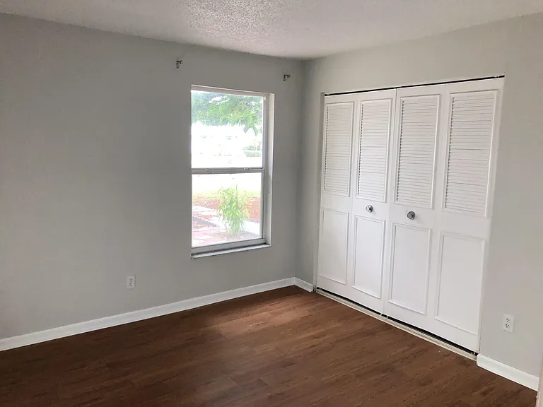 2378 Covington Dr — Photo 13