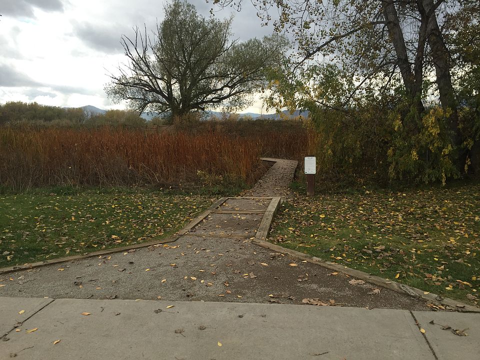 2nd image of 4840 Twin Lakes Rd APT 9