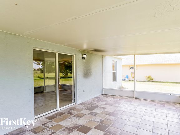 5th image of 5563 NW North Crisona Cir