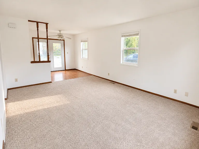 721 NE 6th St #721 — Photo 2