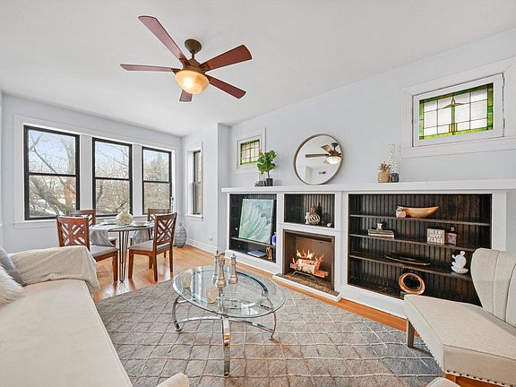 2nd image of 2454 N Washtenaw Ave #3