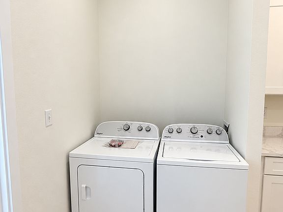 4th image of 1438 English Ave #B