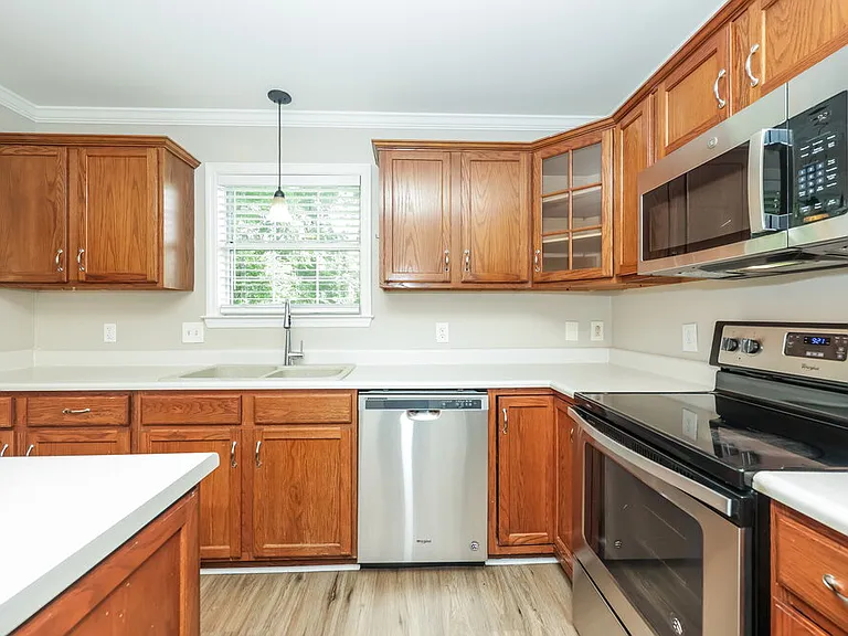 6381 Paddington Way — Photo 8