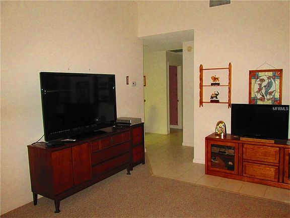 4th image of 2209 Orkney Dr
