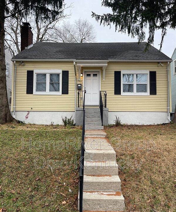 1st image of 324 E Bruce Ave