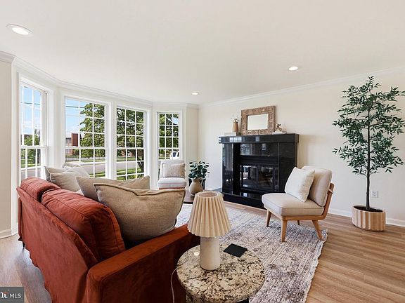 4th image of 1309 Butterfly Ln