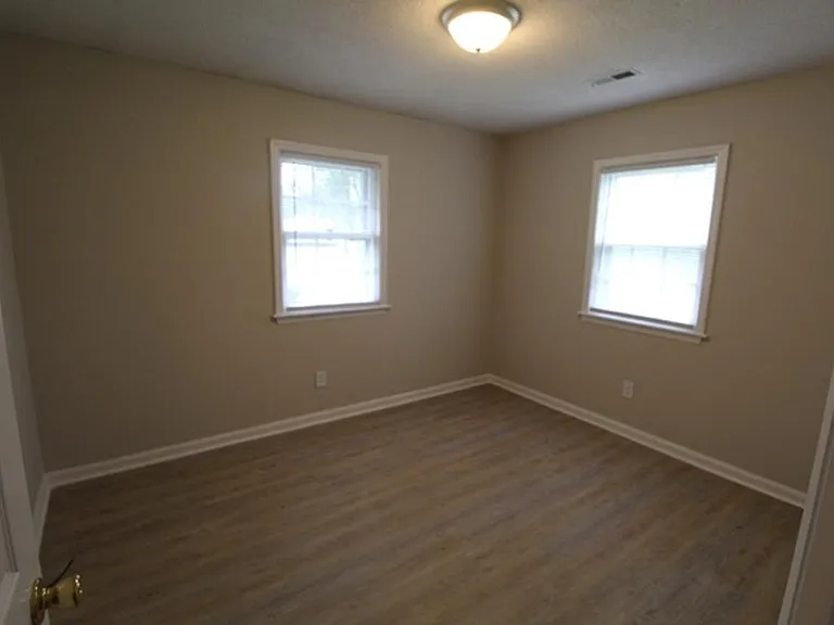 106 Foxberry Cir #B — Photo 8