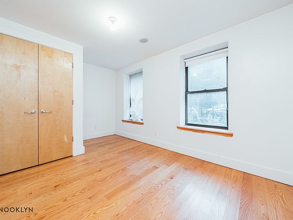 3rd image of 1213 Jefferson Ave #3B