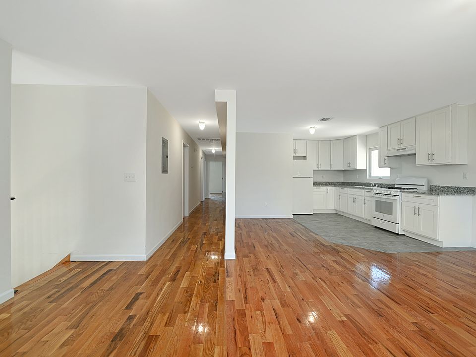 1st image of 14 Girard St #B