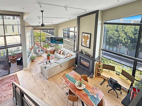 3rd image of 1026 Folsom St Unit 10