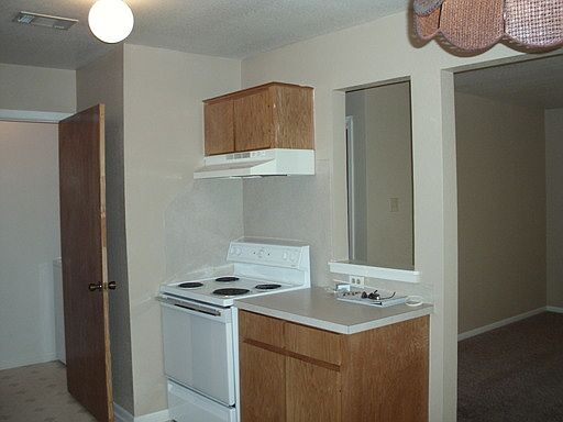 2nd image of 1801 N Main St APT B