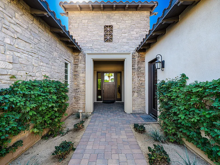 81805 Four Seasons Pl — Photo 45
