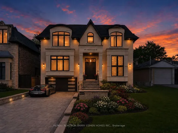 205 Northwood Dr, Toronto, ON M2M 2K5