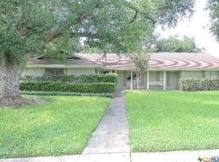 205 Birchwood Dr, Victoria, TX 77901