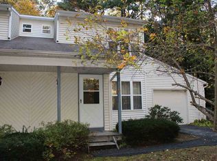 6 Robins Run, Gansevoort, NY 12831