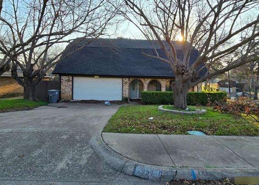 1st image of 7250 Ridge Park Ln