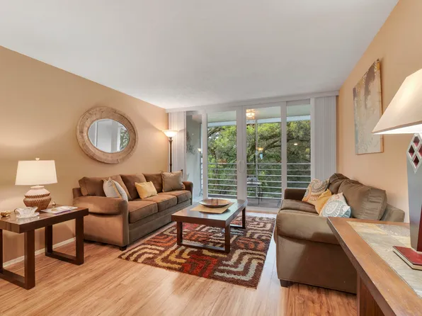 9440 Live Oak Place, Davie, FL 33324