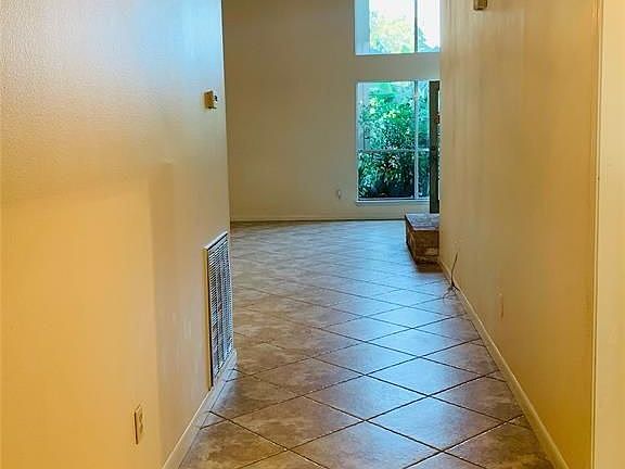 3rd image of 3530 Palm Grove Dr