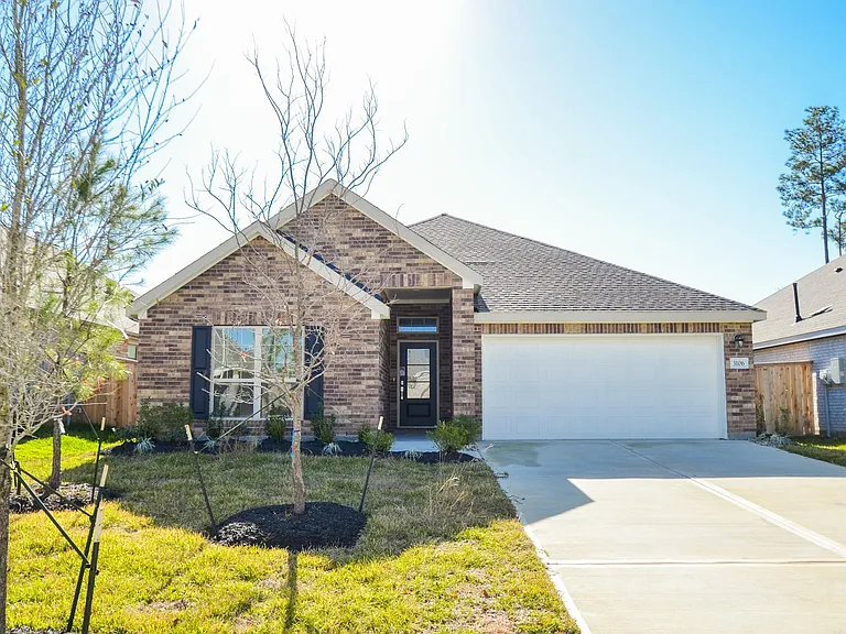 3106 Stonebriar Dr — Photo 1