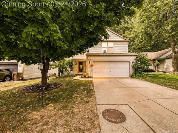 1643 Prairie Dr, Pontiac, MI 48340