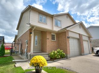 682 Pinerow Cres #A, Waterloo, ON N2T2K3