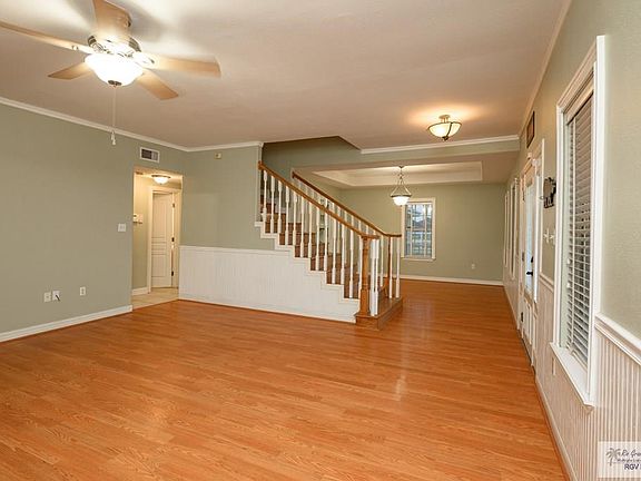 4th image of 16279 Scenic Ln