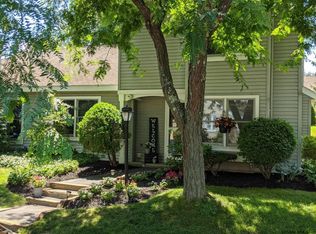 2 Wilton Ct, Halfmoon, NY 12065