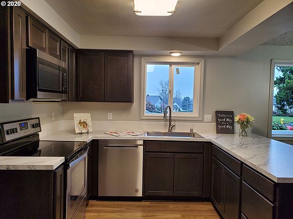 4th image of 6813 NE 73rd St