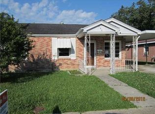 702 Grove Ave, Harahan, LA 70123