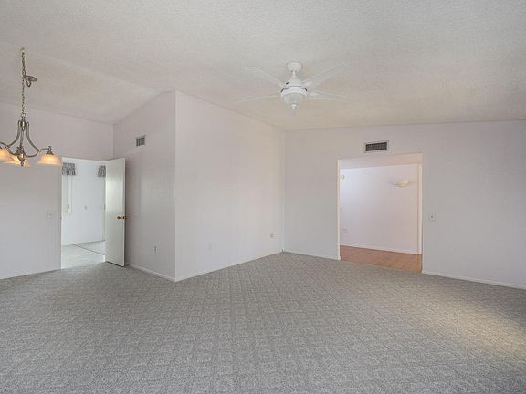 4th image of 10838 W Welk Dr