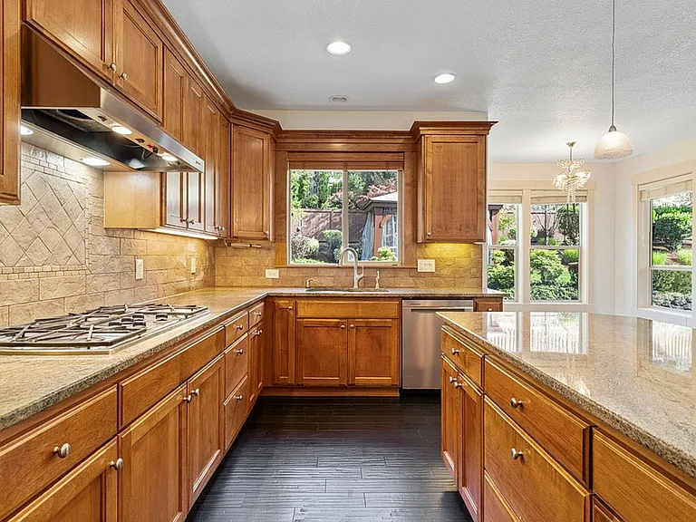 9648 SE Denali Dr — Photo 10