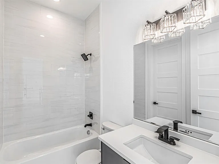 4319 Sylvester St — Photo 27