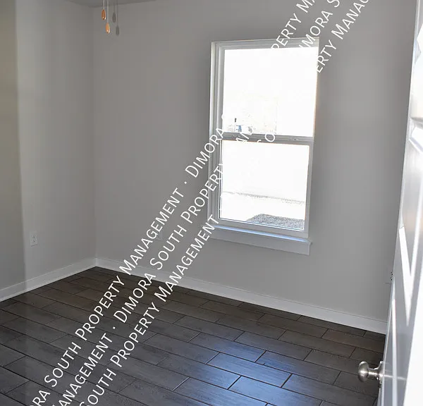 130 East Ave #C — Photo 10