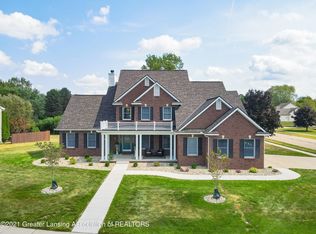 502 Drahner Dr #9, Eaton Rapids, MI