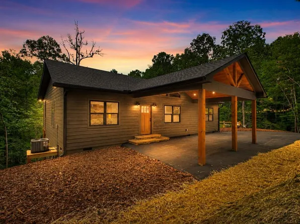 274 Medina Ct, Ellijay, GA 30540