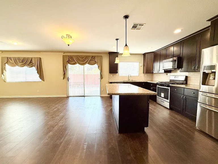1478 Wyatt Ct — Photo 16