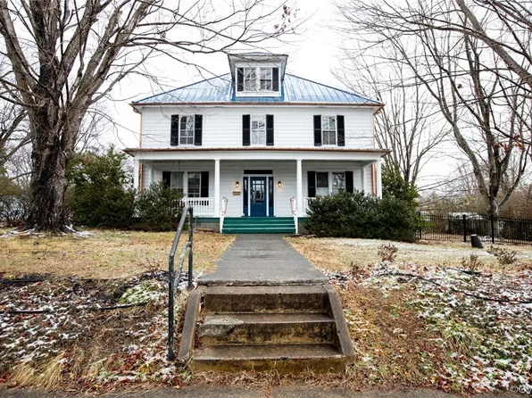 400 1st Ave, Farmville, VA 23901