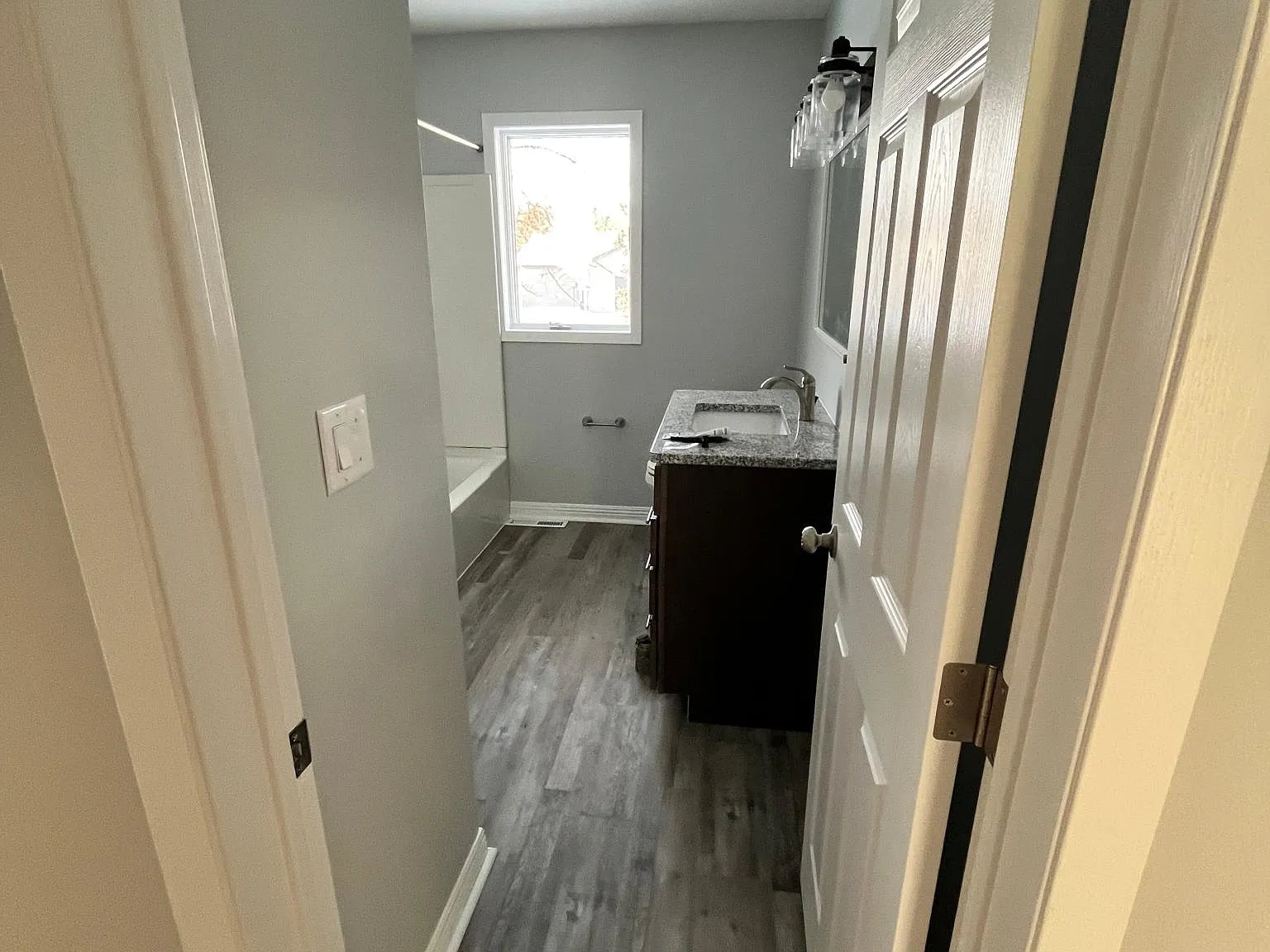 701 James Avenue — Photo 3
