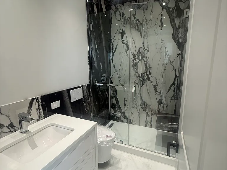 15 Aqueduct Ave #1 — Photo 8