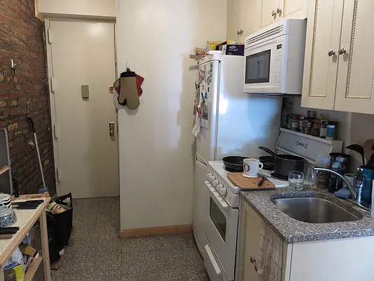 Rented by Majesty Management | media 43