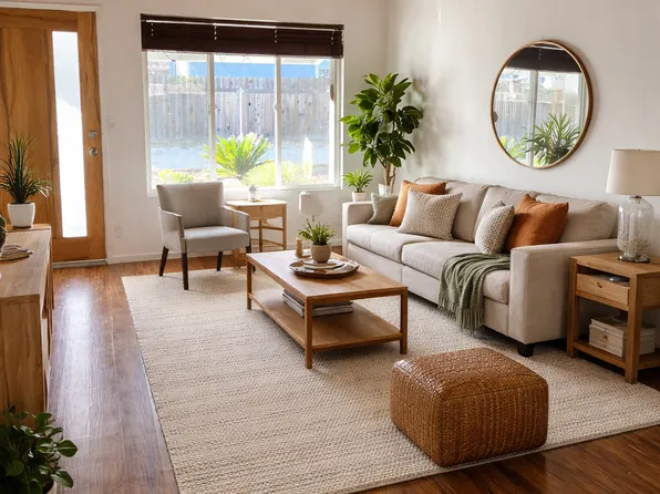 21621 Dupont St, Chatsworth, CA 91311