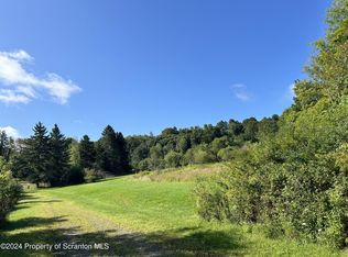 302 Weatherby St, Dalton, PA 18414