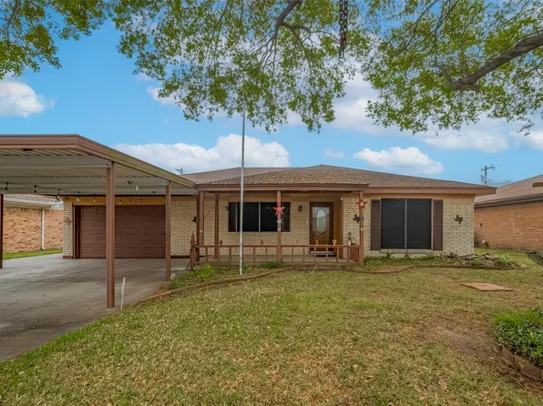 2426 15th Ave N, Texas City, TX 77590