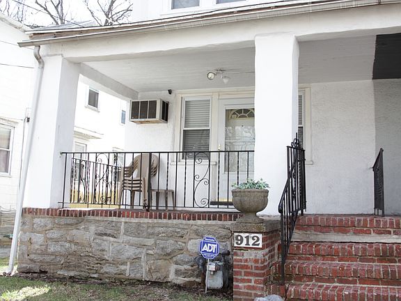 2nd image of 912 Clifton Ave