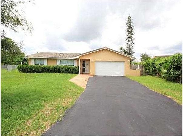 1st image of 10420 NW 40th Pl