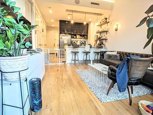 Rented by Brick&Mortar | media 3