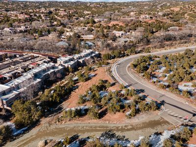 566 Calle Mirasol, Santa Fe, NM, 87501