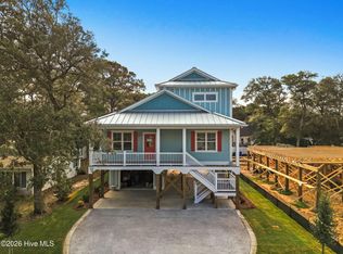110 NE 41st St, Oak Island, NC 28465