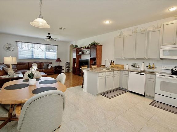 3rd image of 11205 EDGE PARK DRIVE