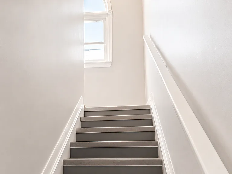 394 S 6th St #2L — Photo 11
